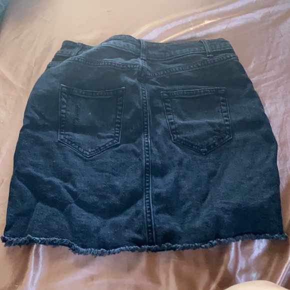 Skirt - Picture 2 of 2